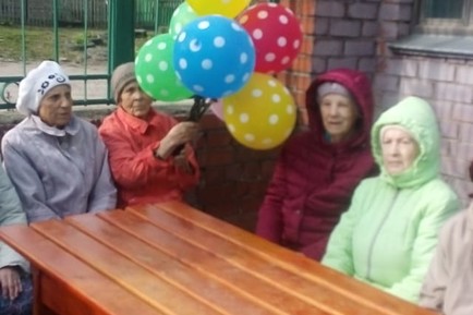Дом престарелых Новосибирск. Частный пансионат для пожилых людей в Новосибирске: Первомайские праздники в нашем пансионате для пожилых в Новосибирске (2022)